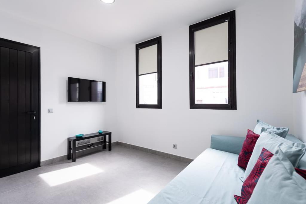 Blue Eyes Apartment *