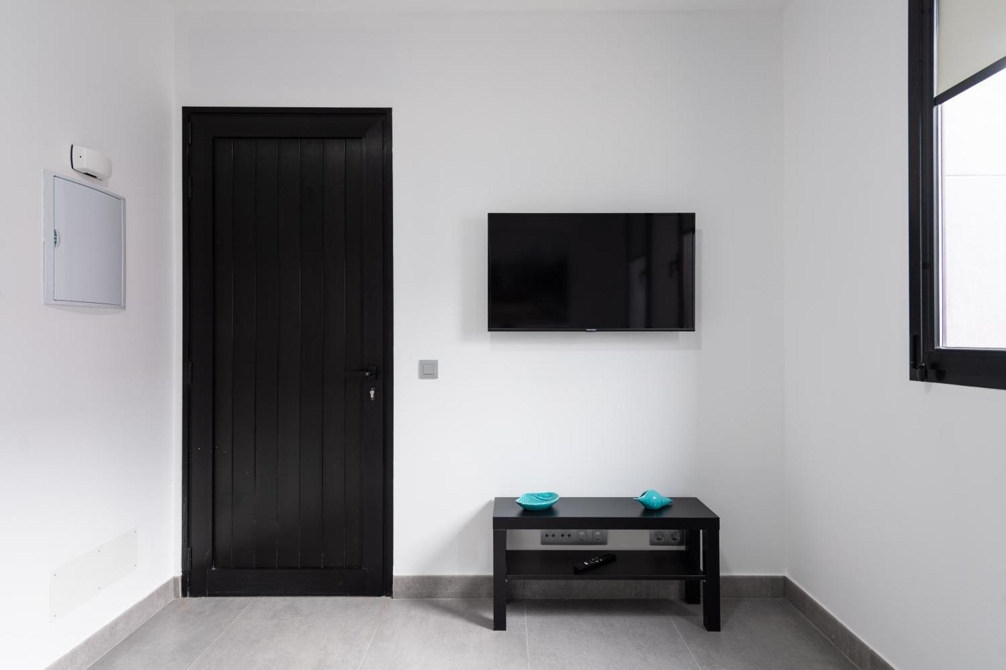 Blue Eyes Apartment *